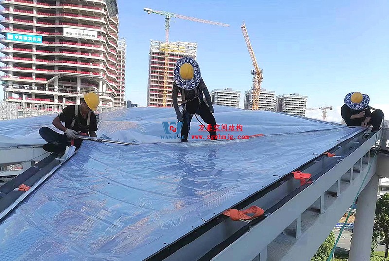 縱使烈日炎炎,腳步從未止歇!海南這個ETFE氣枕膜項目施工進度有最新消息 縱使烈日炎炎,腳步從未止歇!海南這個ETFE氣枕膜項目施工進度有最新消息